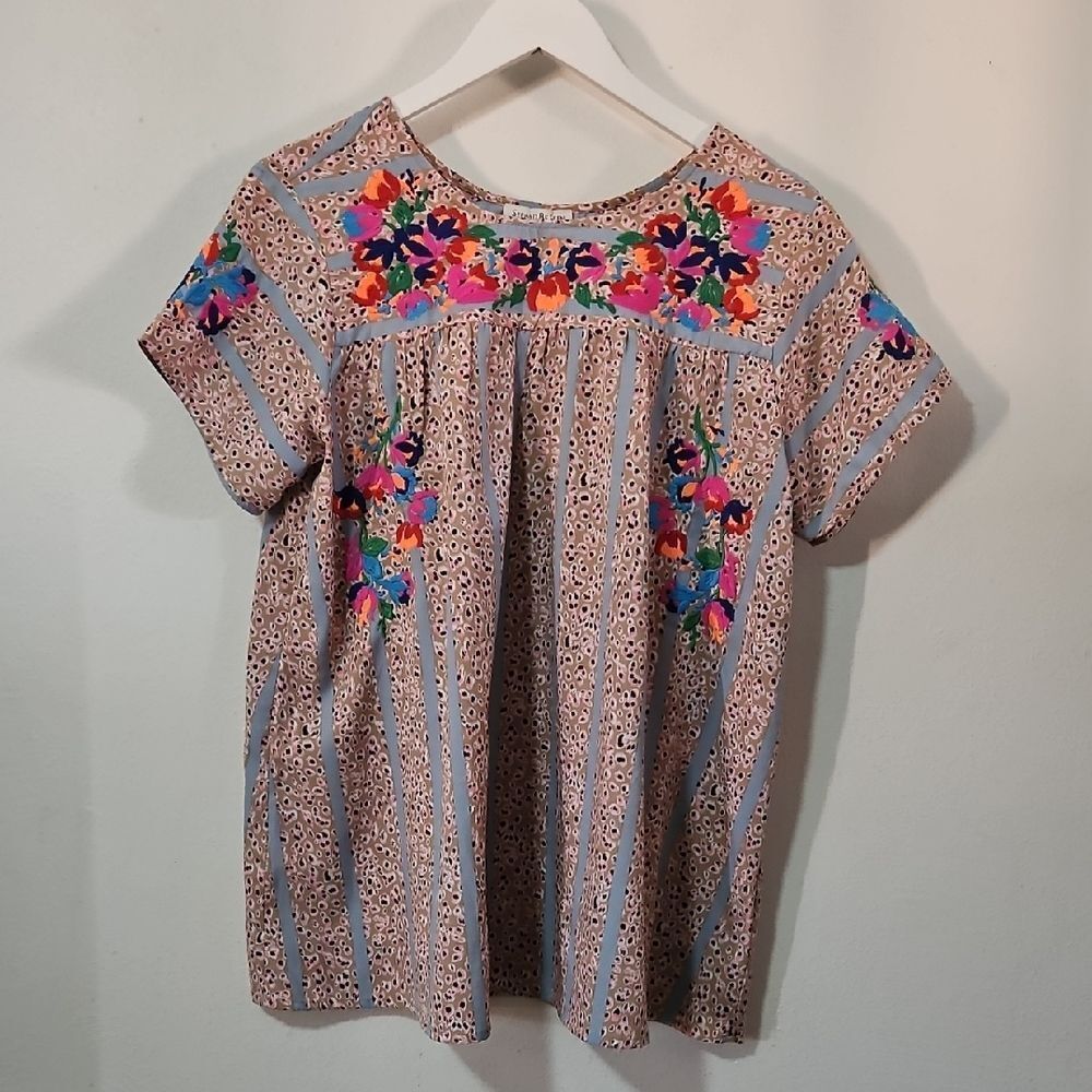 See And BE Seen  Floral Embroidered Blouse S